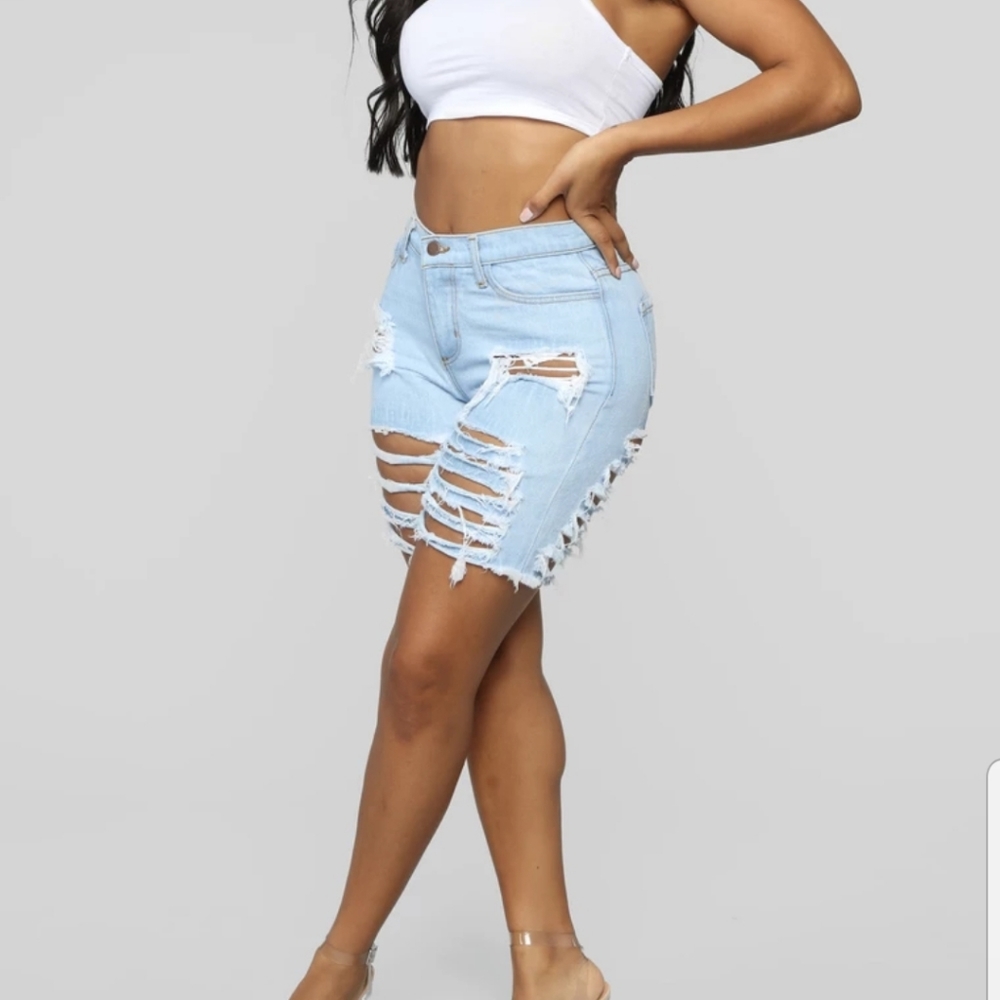 Bermuda shorts- light wash
